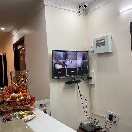 S.R Plaza Hotel Khurja Kültér fotó