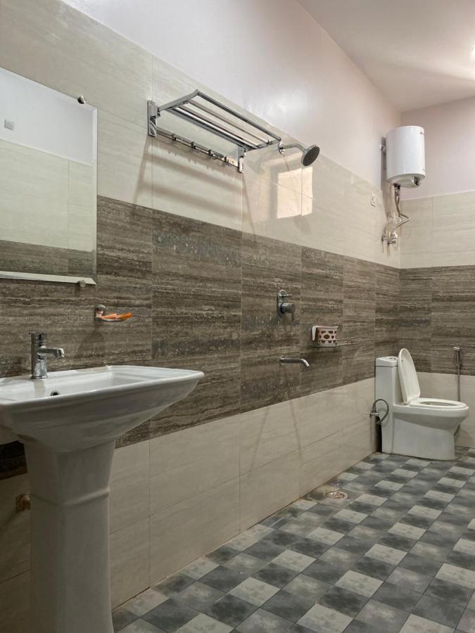 S.R Plaza Hotel Khurja Kültér fotó