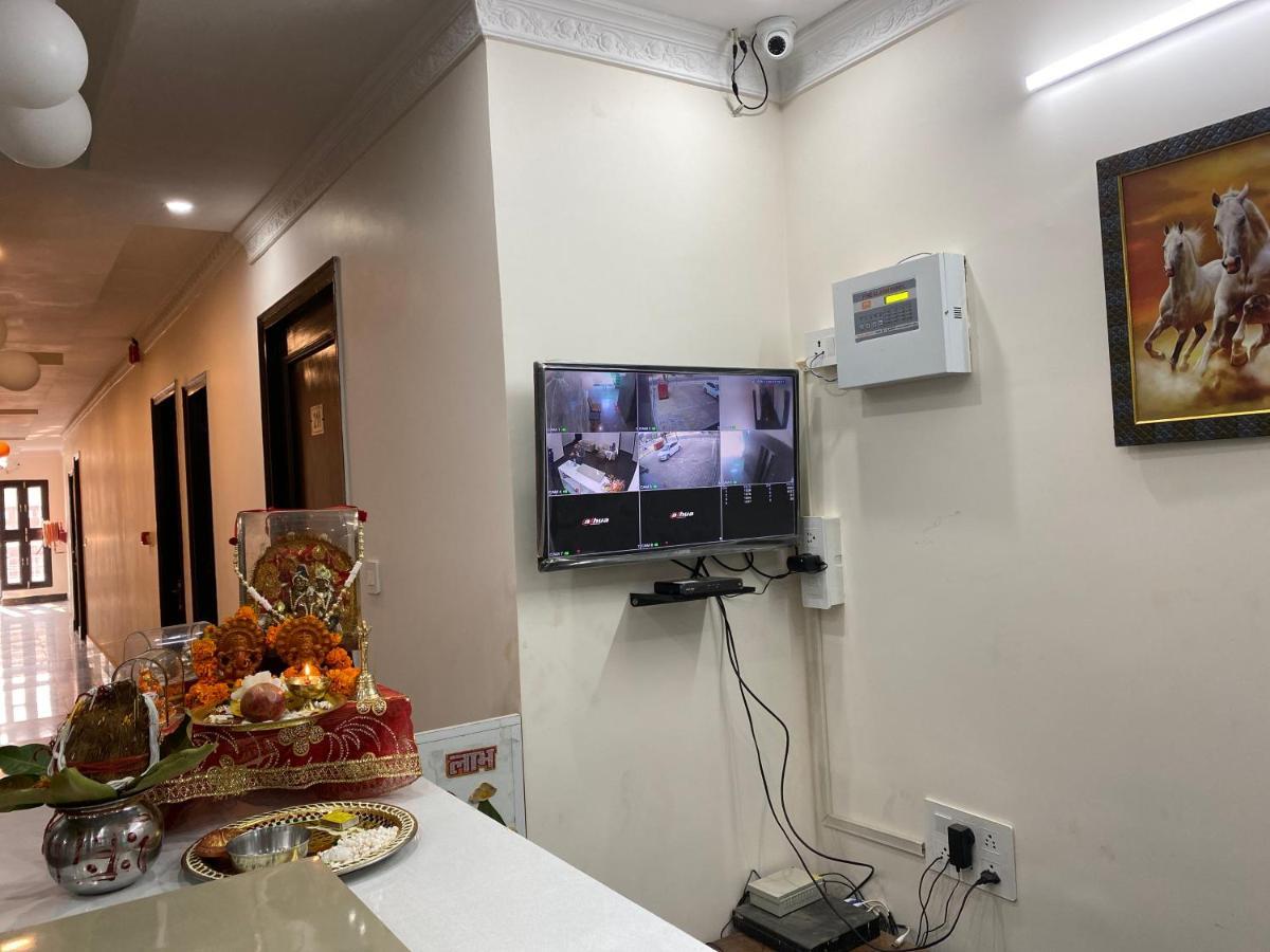 S.R Plaza Hotel Khurja Kültér fotó