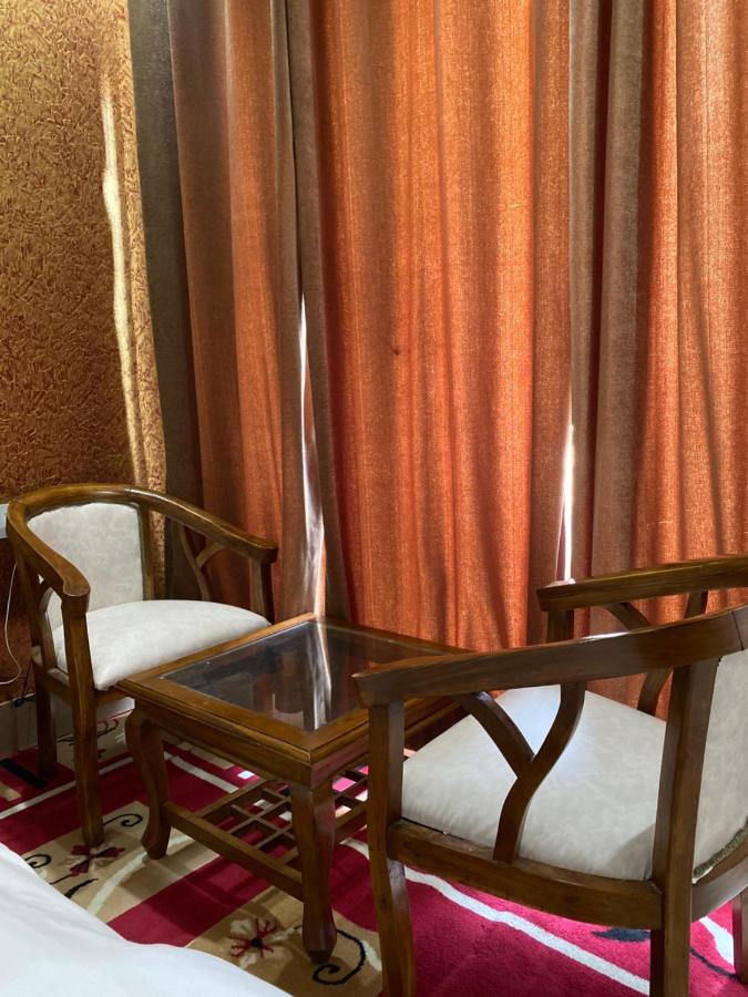 S.R Plaza Hotel Khurja Kültér fotó